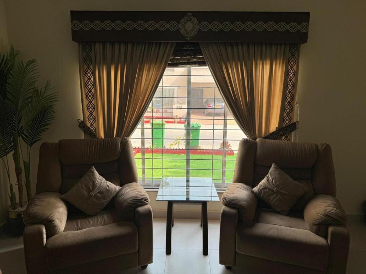 Thomas Guest House Islamabad Esterno foto