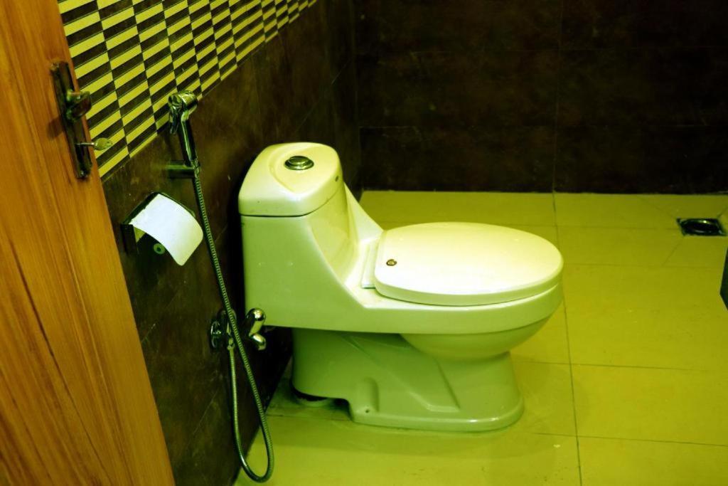 Thomas Guest House Islamabad Esterno foto