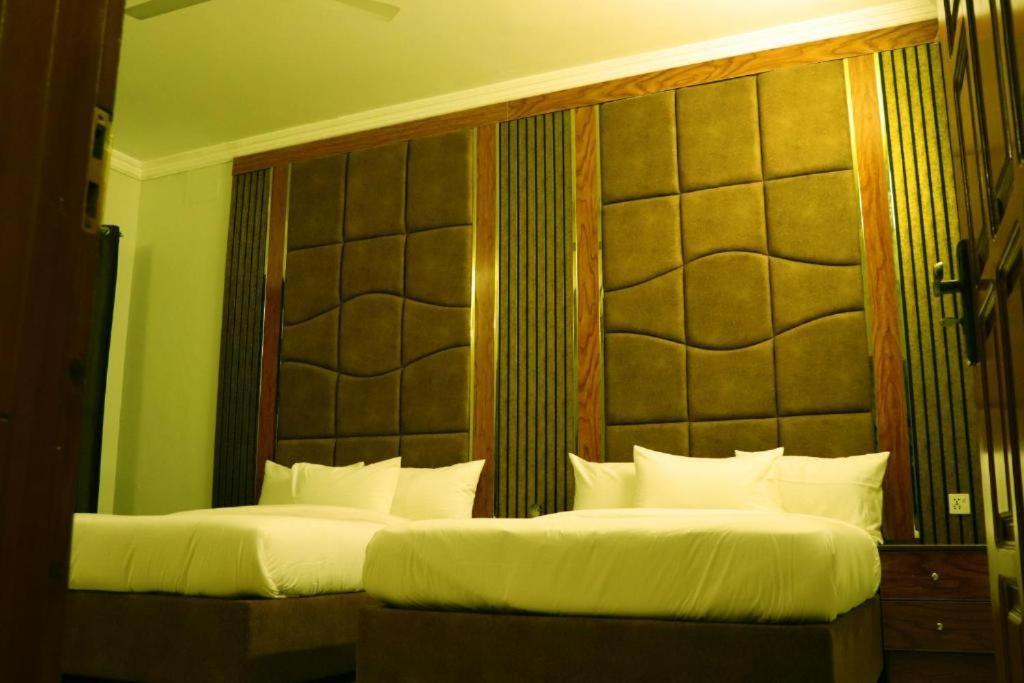 Thomas Guest House Islamabad Esterno foto